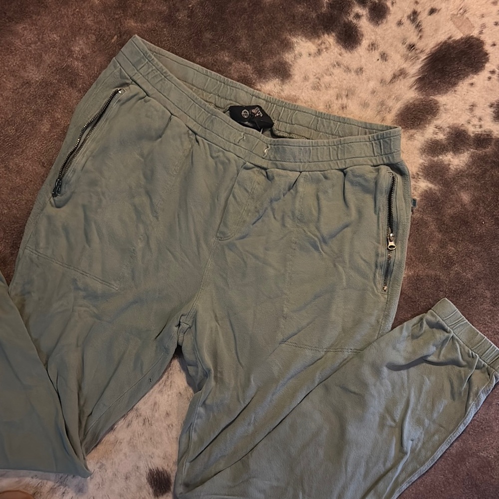 Mondetta Green Track Pants Lightweight Relaxed Fit